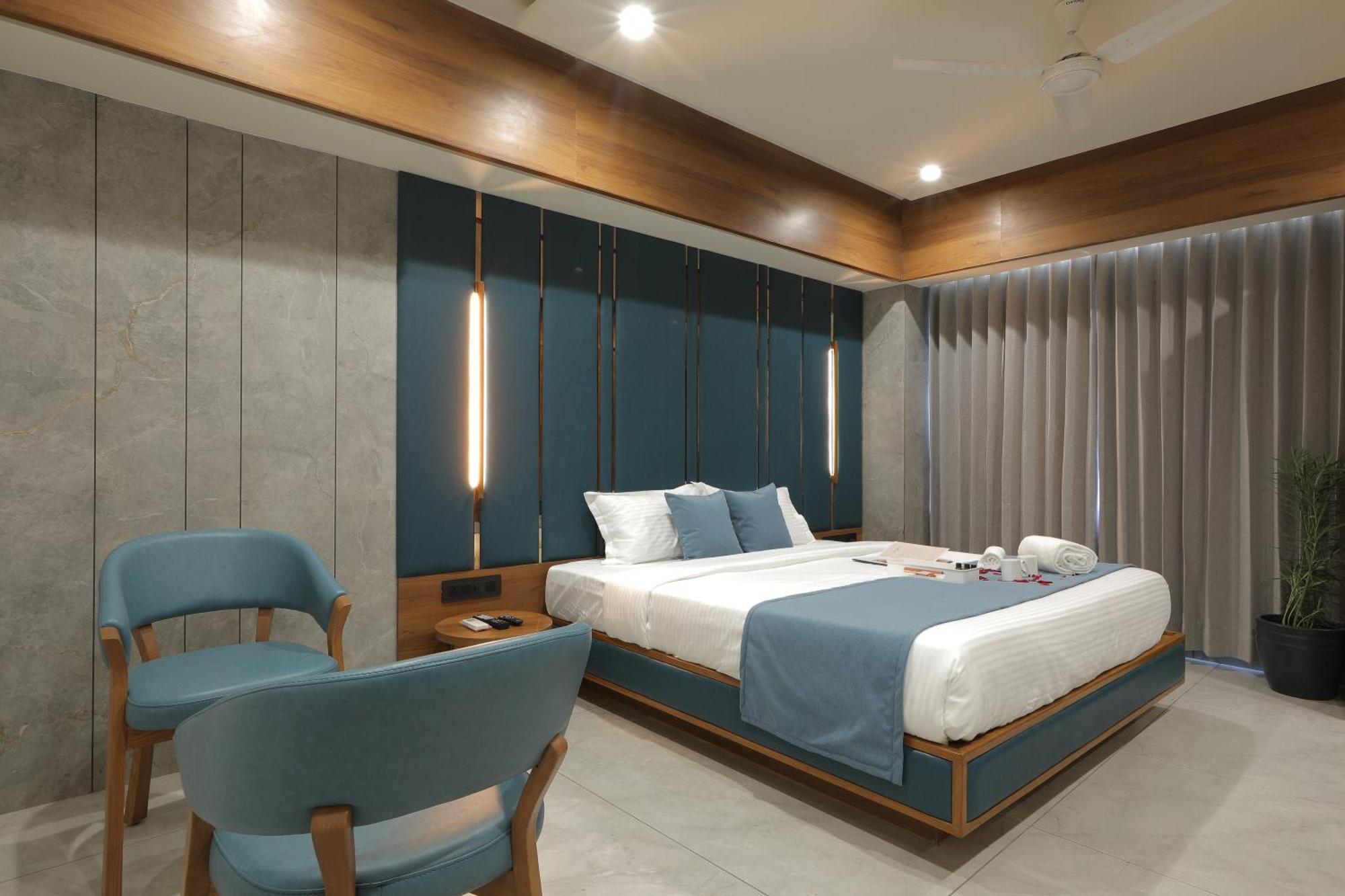 Plenteous Inn Ahmedabad Luaran gambar